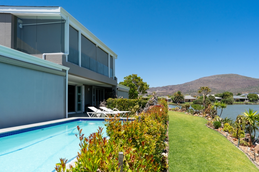 3 Bedroom Property for Sale in Lake Michelle Western Cape